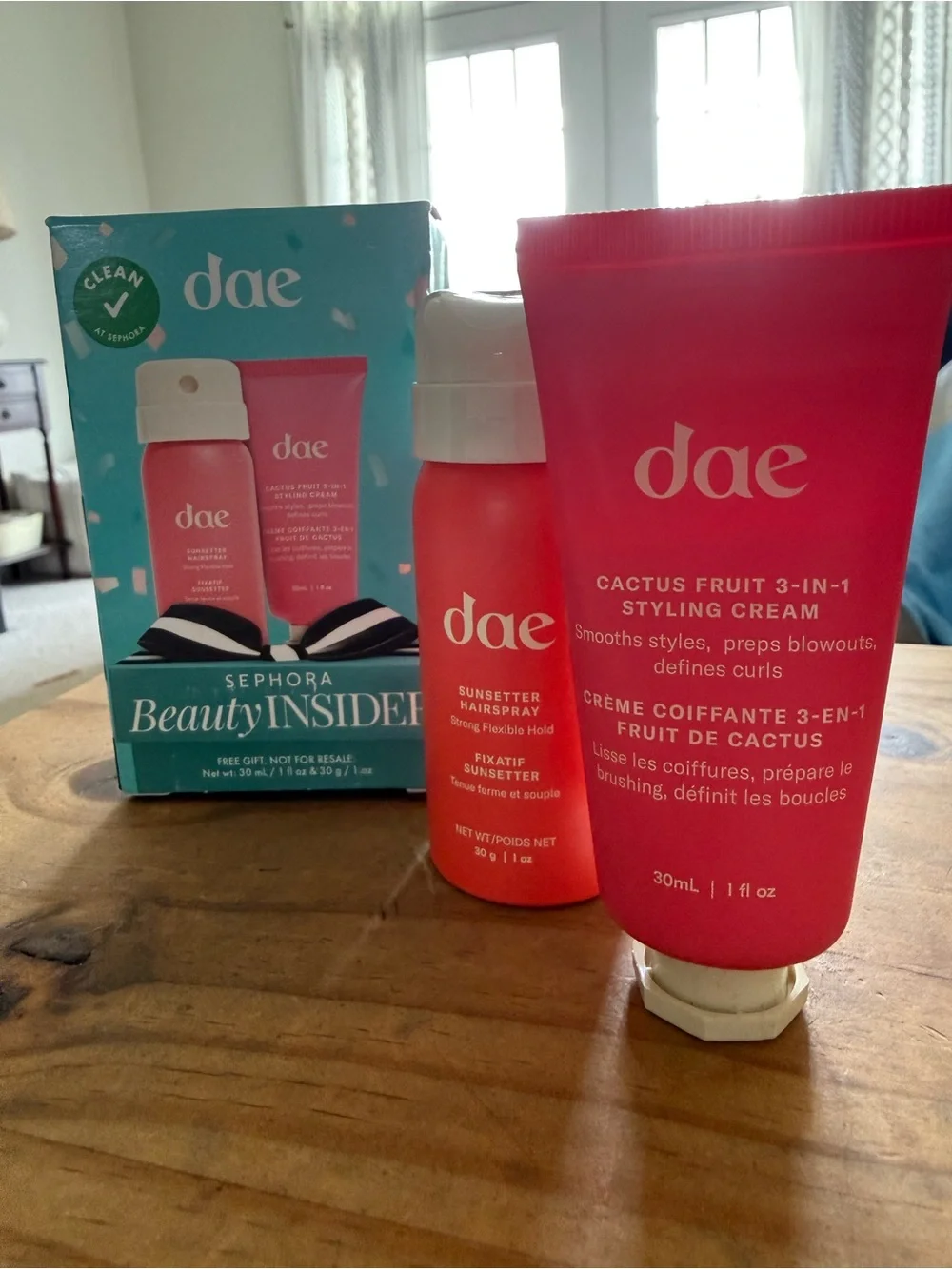 dae beauty insider 2 piece set- sunsetting spray & styling cream